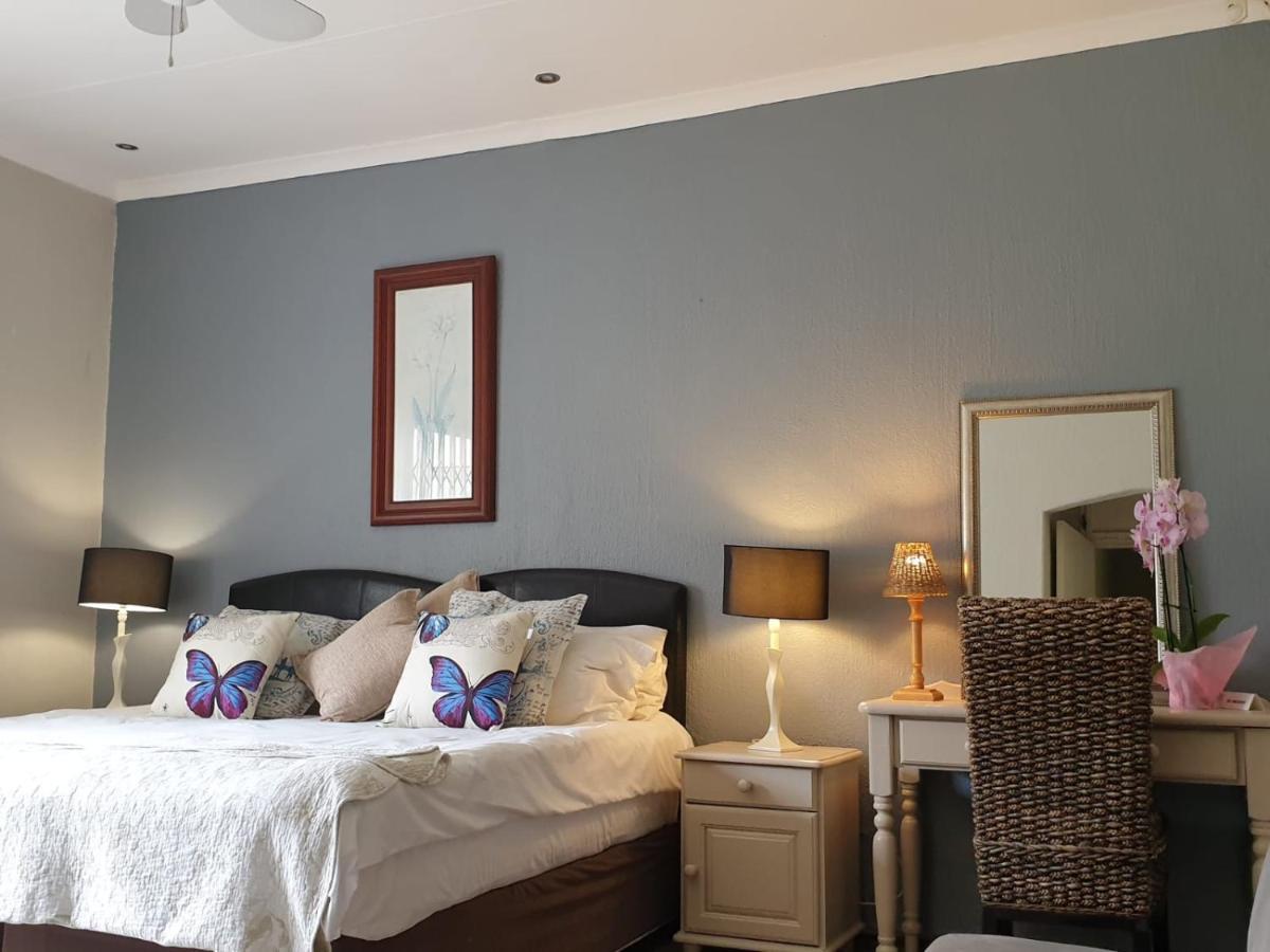 Matina Guest House Йоханесбург Екстериор снимка